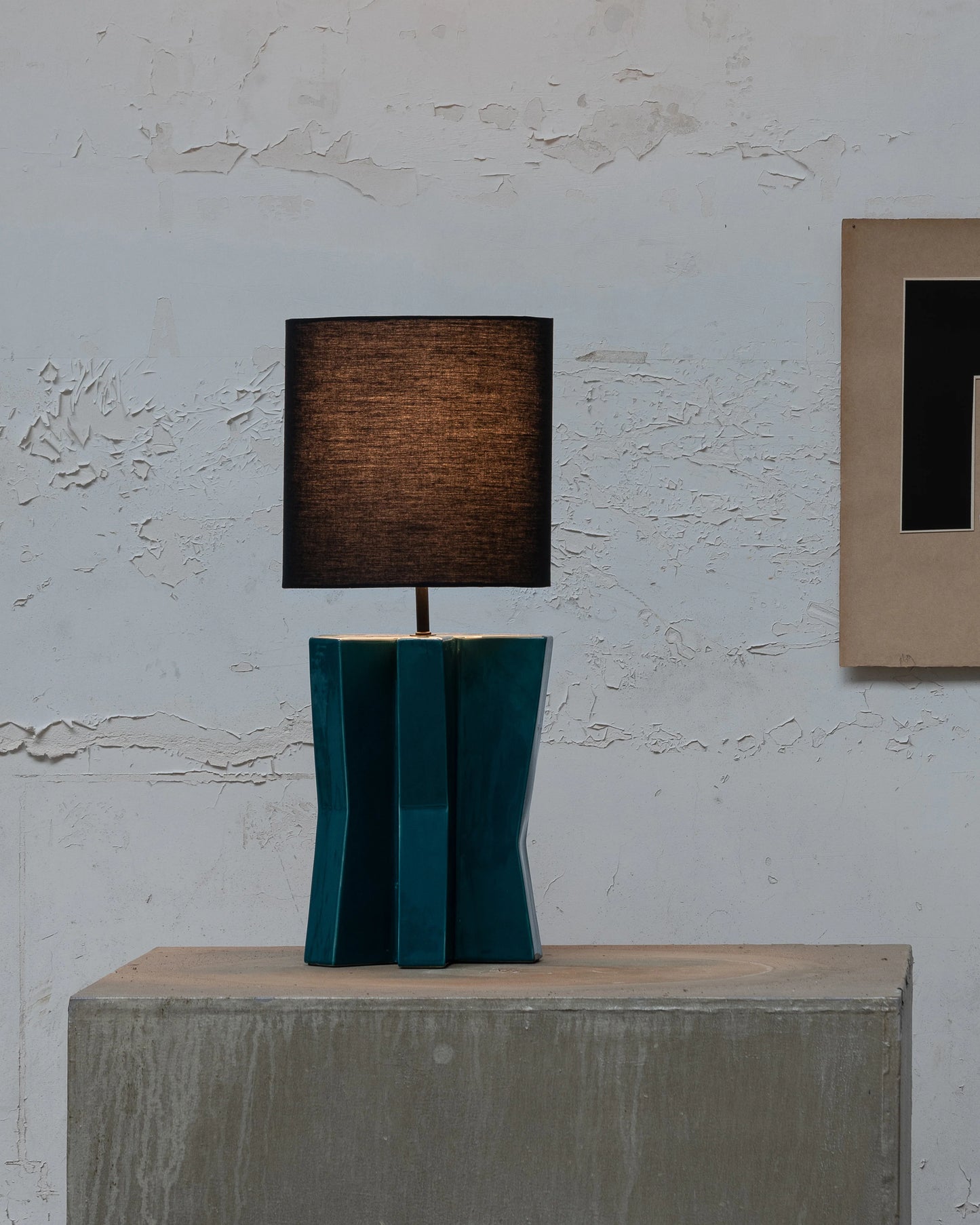 Lampe de table °1 bleue - noire Yucca